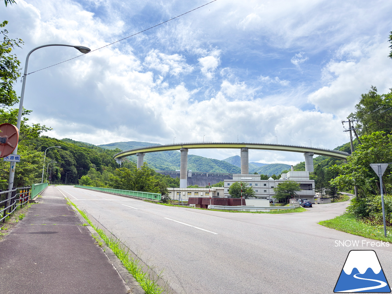JR朝里駅から朝里ダムまで標高差約150ｍの自転車散歩。電動アシスト自転車『ADO Air Carbon』なら坂の町「小樽・朝里エリア」も快適です♪